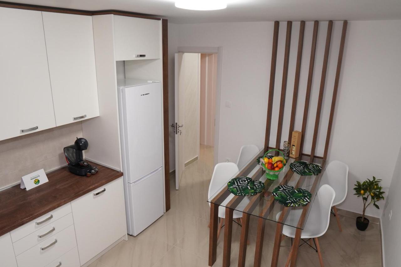 Apartments Manitovac M Nikšić Exterior foto